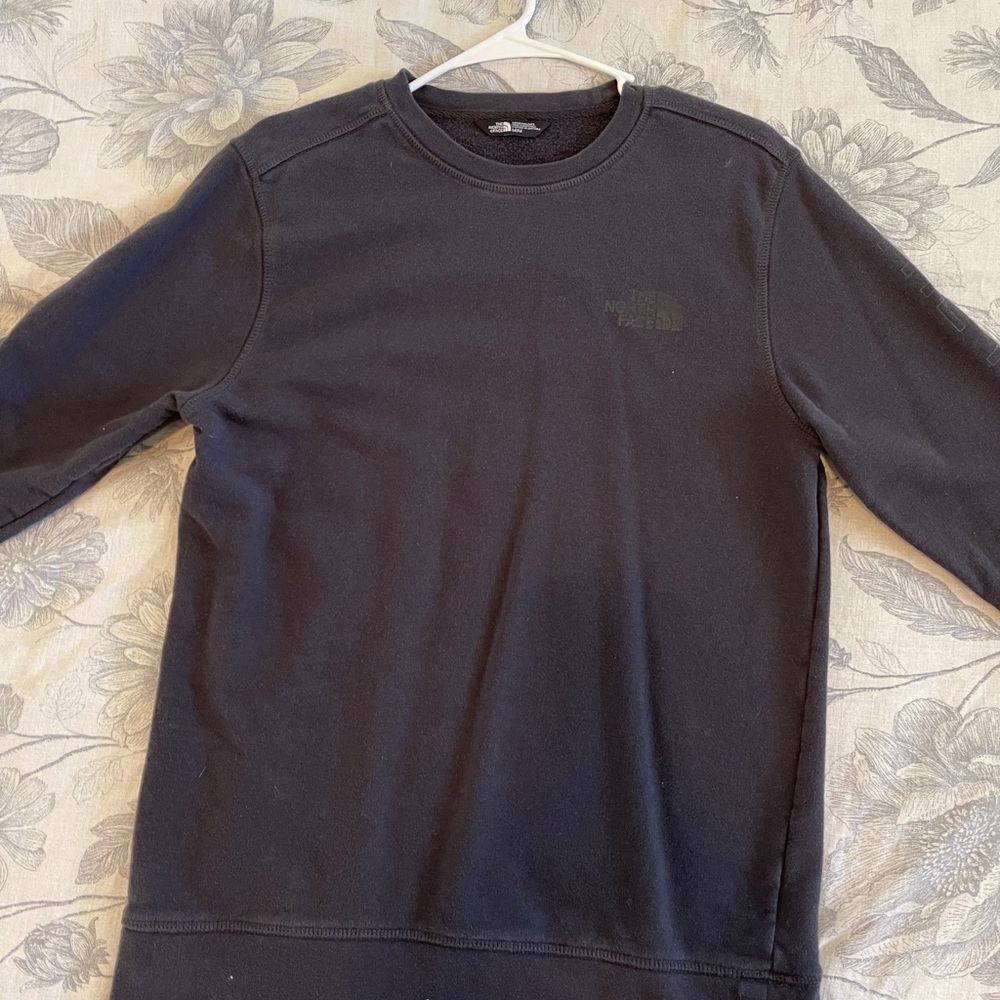 Men’s North Face Crew Neck